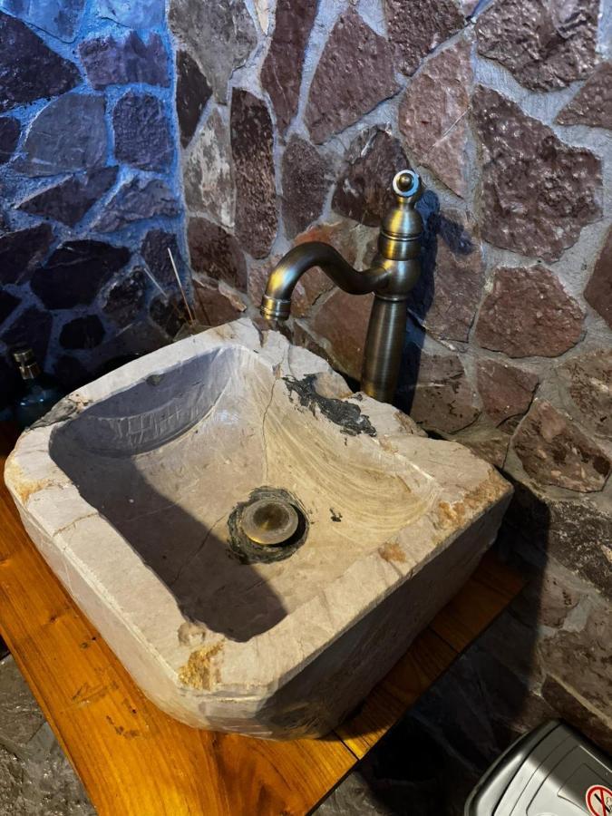 Ballkon Turi Tiranë Eksteriør bilde